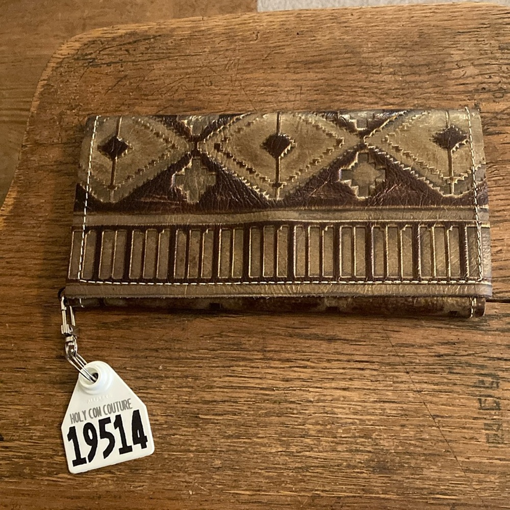 Holy Cow Couture “Aztec” Bandit Wallet with Dust Bag NWOT